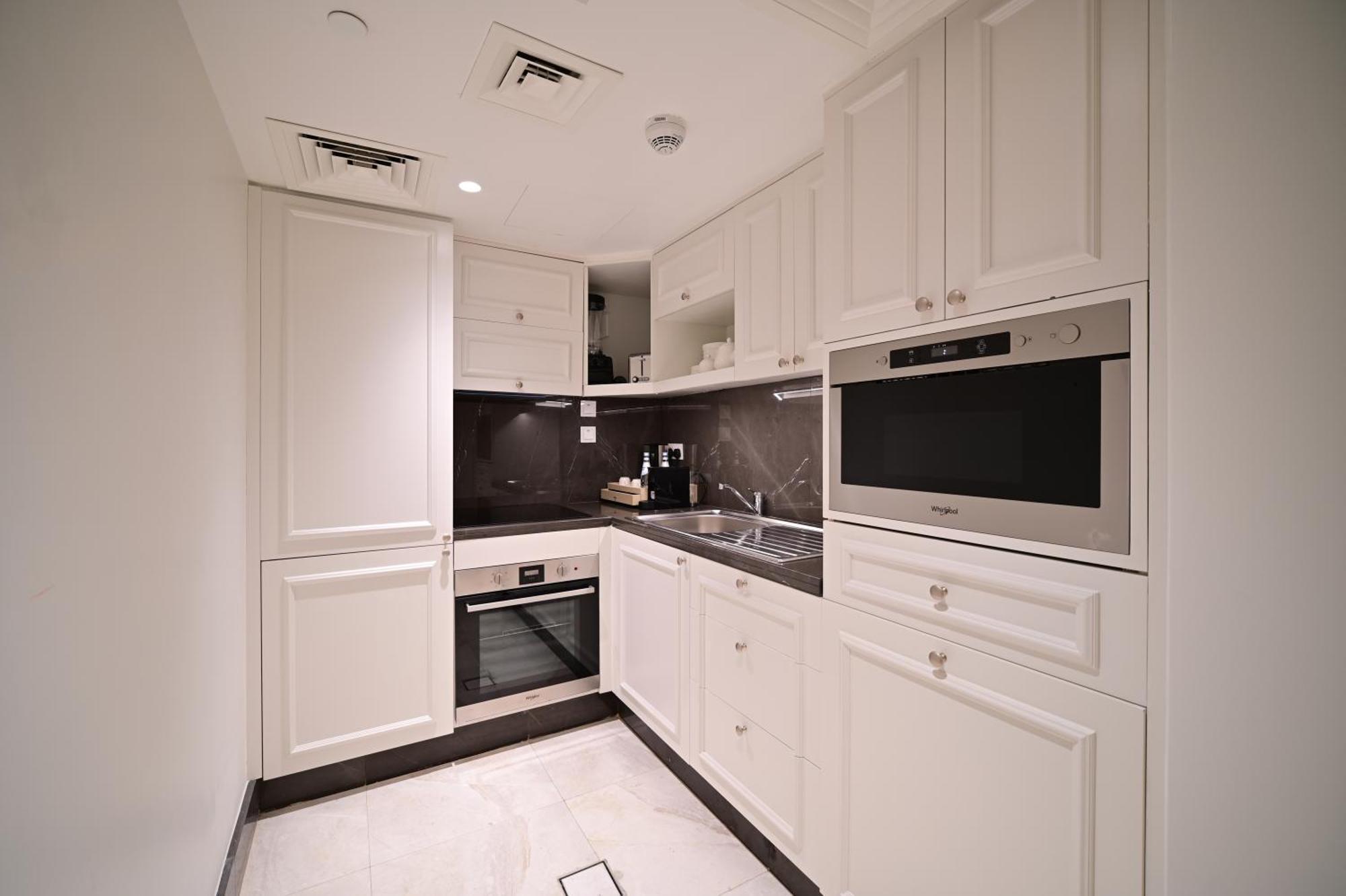 21 High Street Residence By The Torch Doha Exteriör bild